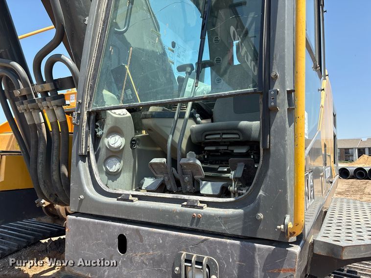 image for item EF3006 2015 Volvo EC350EL excavator