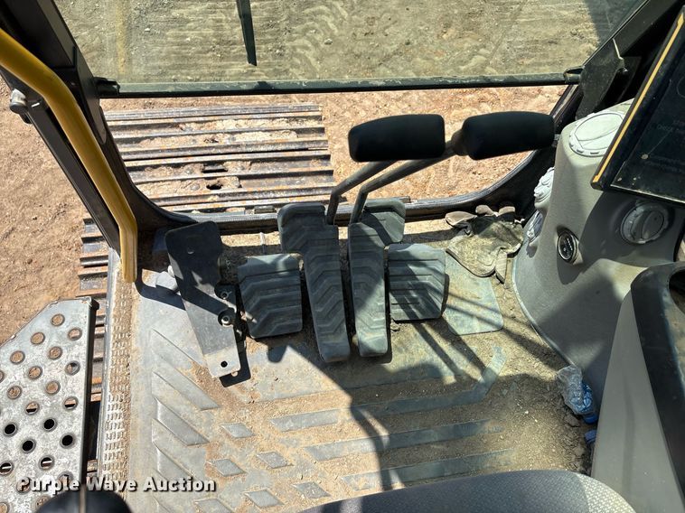 image for item EF3006 2015 Volvo EC350EL excavator