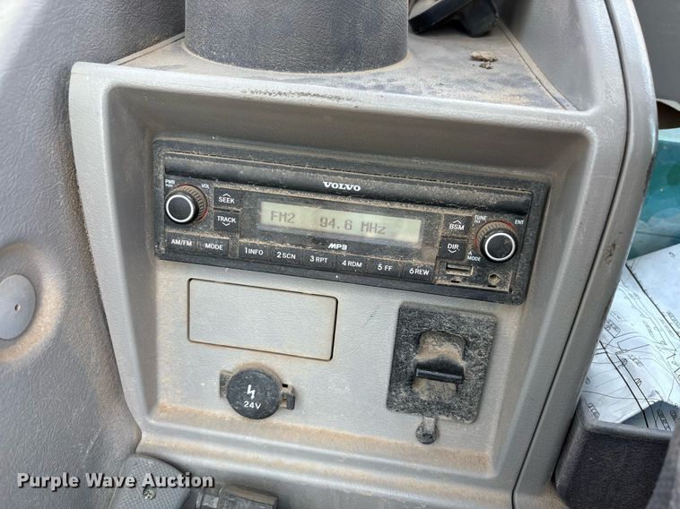 image for item EF3006 2015 Volvo EC350EL excavator