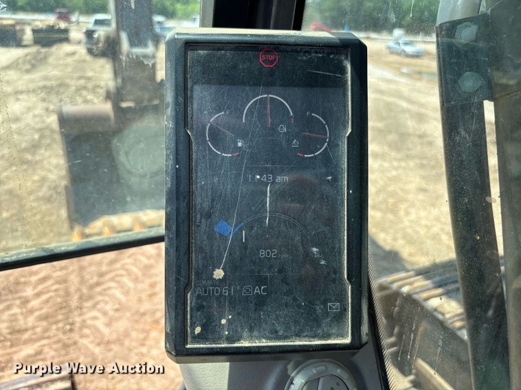 image for item EF3006 2015 Volvo EC350EL excavator