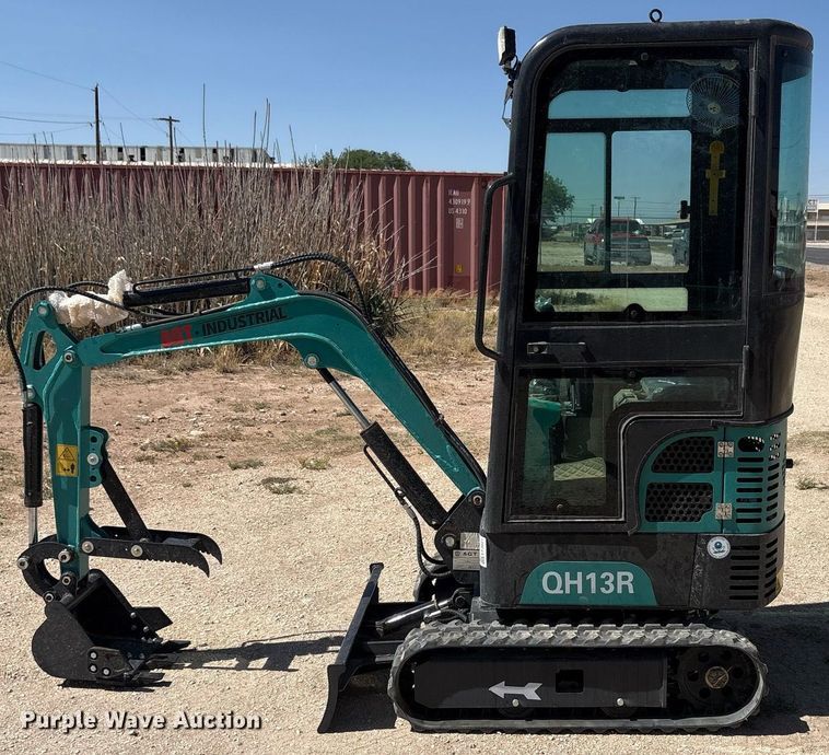 image for item EF3021 2024 AGT QH13R mini excavator