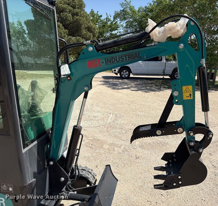 image for item EF3021 2024 AGT QH13R mini excavator