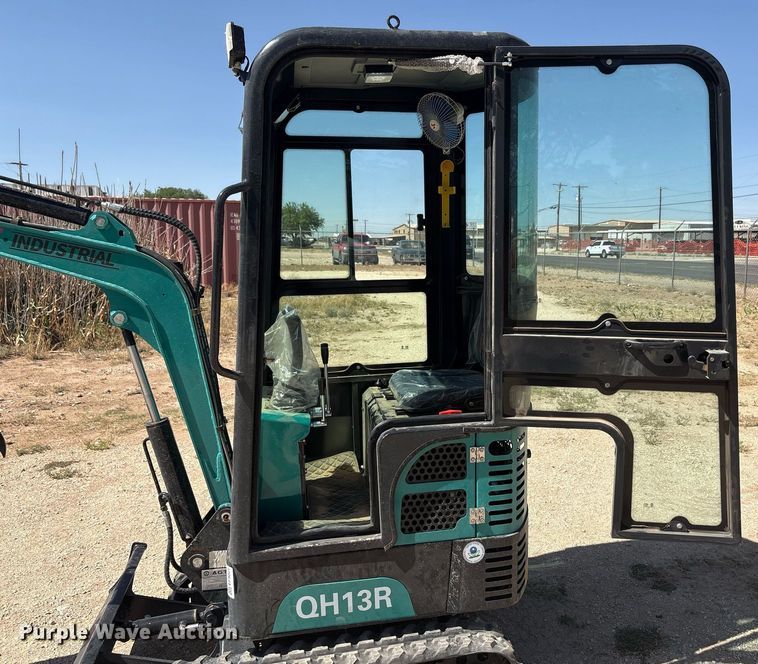 image for item EF3021 2024 AGT QH13R mini excavator
