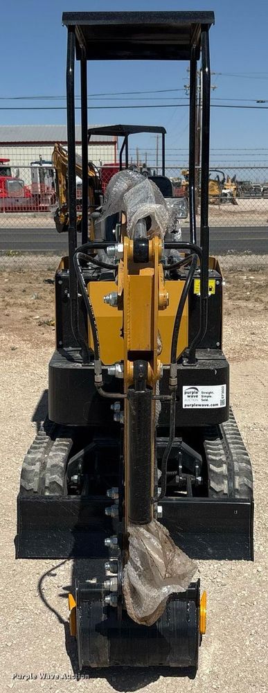 image for item EF3022 2024 AGT H12R mini excavator