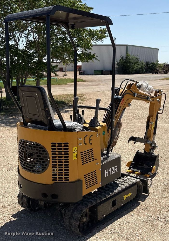 image for item EF3022 2024 AGT H12R mini excavator