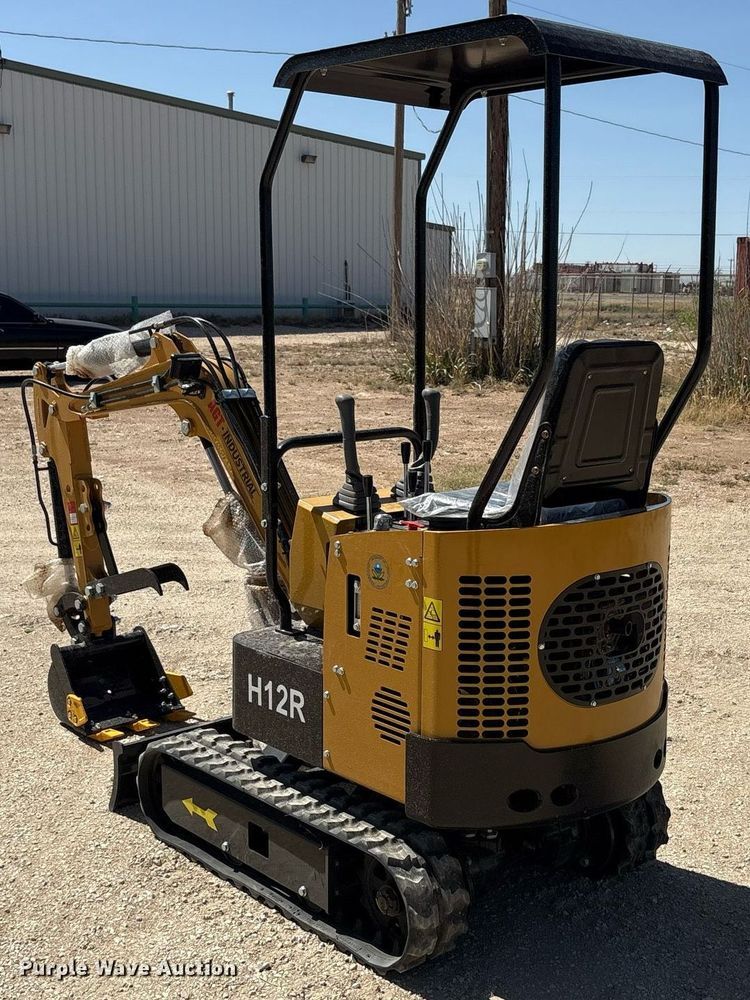 image for item EF3022 2024 AGT H12R mini excavator