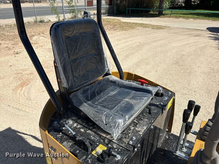 image for item EF3022 2024 AGT H12R mini excavator