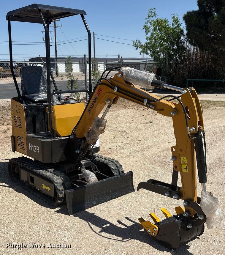 image for item EF3023 2024 AGT H12R mini excavator