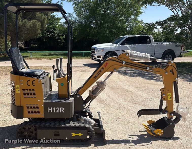 image for item EF3023 2024 AGT H12R mini excavator