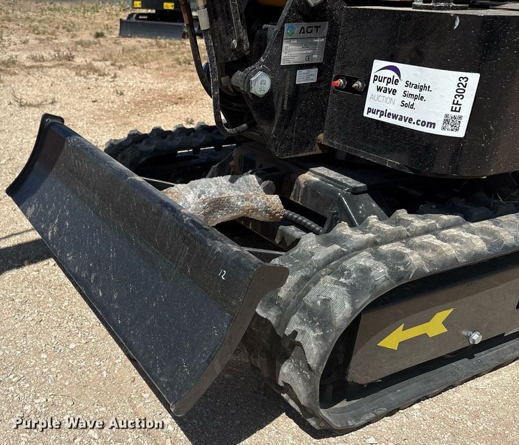 image for item EF3023 2024 AGT H12R mini excavator