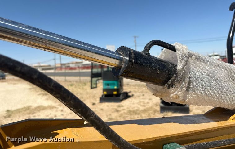 image for item EF3023 2024 AGT H12R mini excavator