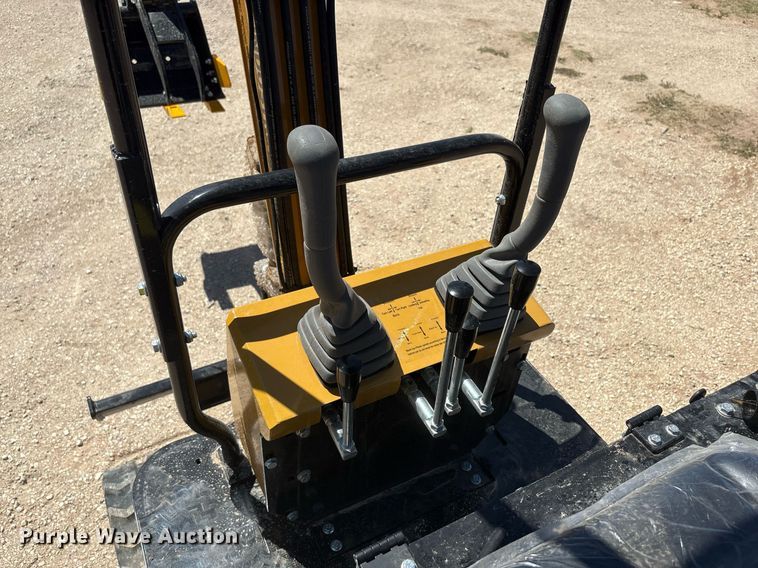 image for item EF3023 2024 AGT H12R mini excavator