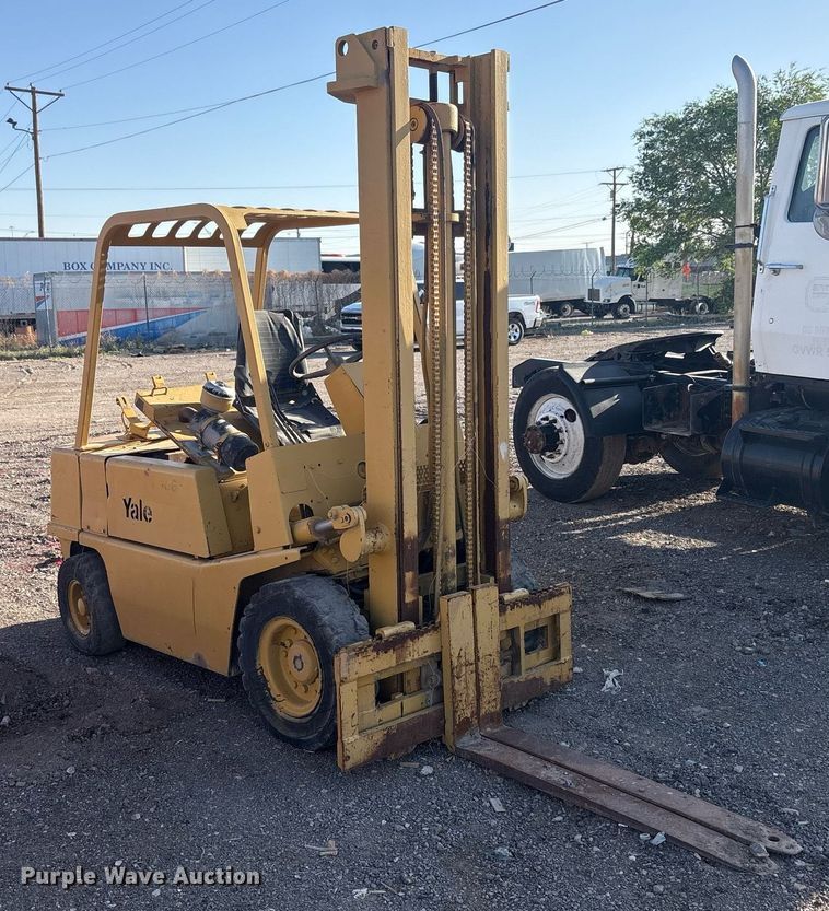 image for item EF3026 Yale GP-050 forklift