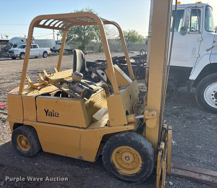 image for item EF3026 Yale GP-050 forklift