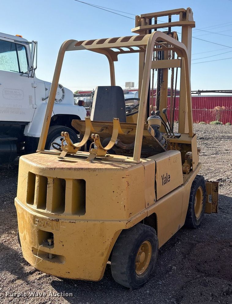 image for item EF3026 Yale GP-050 forklift