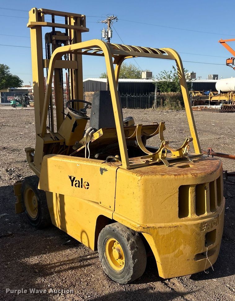 image for item EF3026 Yale GP-050 forklift