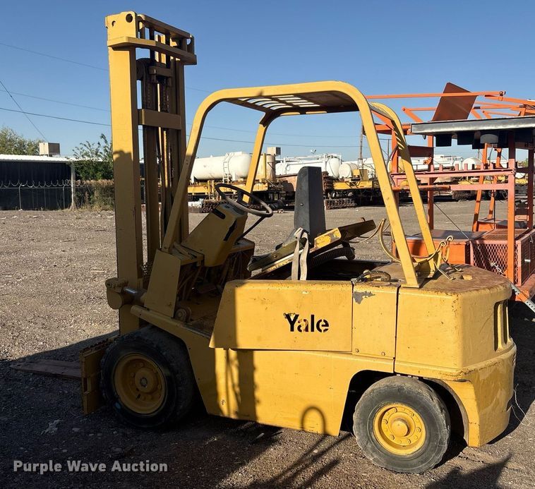 image for item EF3026 Yale GP-050 forklift