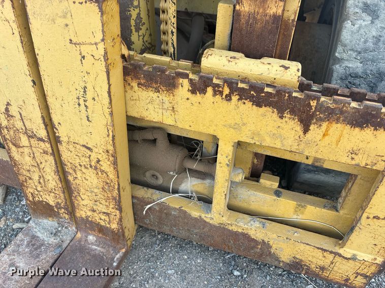 image for item EF3026 Yale GP-050 forklift