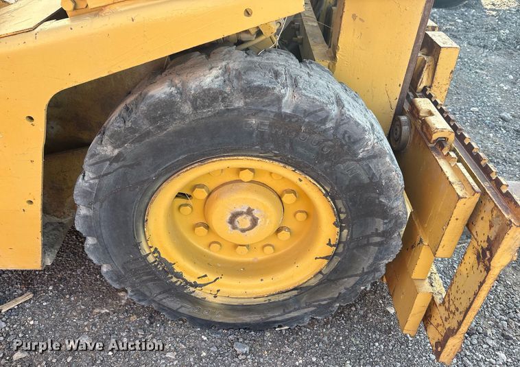 image for item EF3026 Yale GP-050 forklift