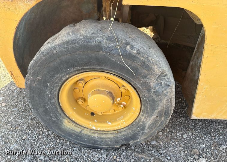 image for item EF3026 Yale GP-050 forklift