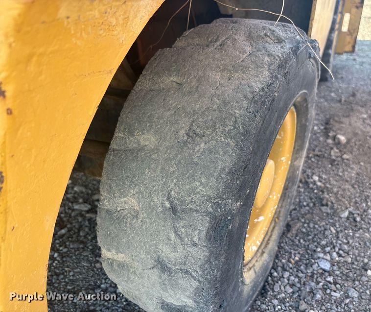 image for item EF3026 Yale GP-050 forklift