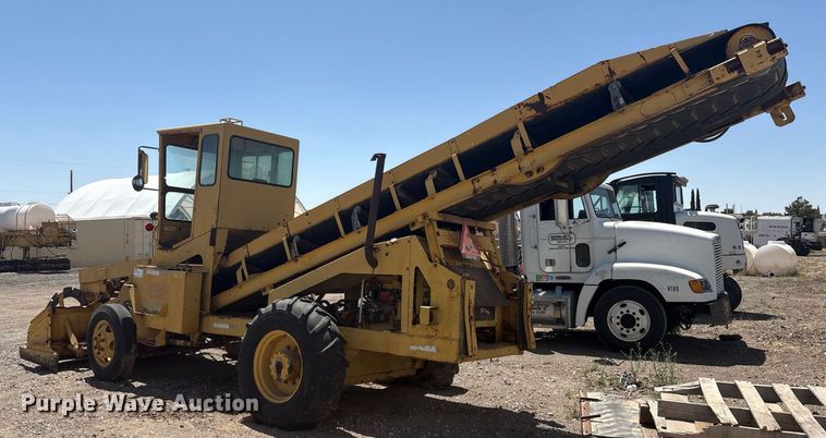 image for item EF3035 1979 Athey 7-12D windrow elevator