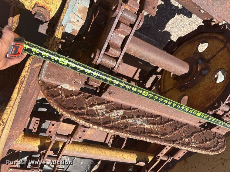 image for item EF3035 1979 Athey 7-12D windrow elevator