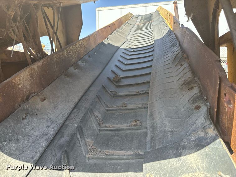 image for item EF3035 1979 Athey 7-12D windrow elevator