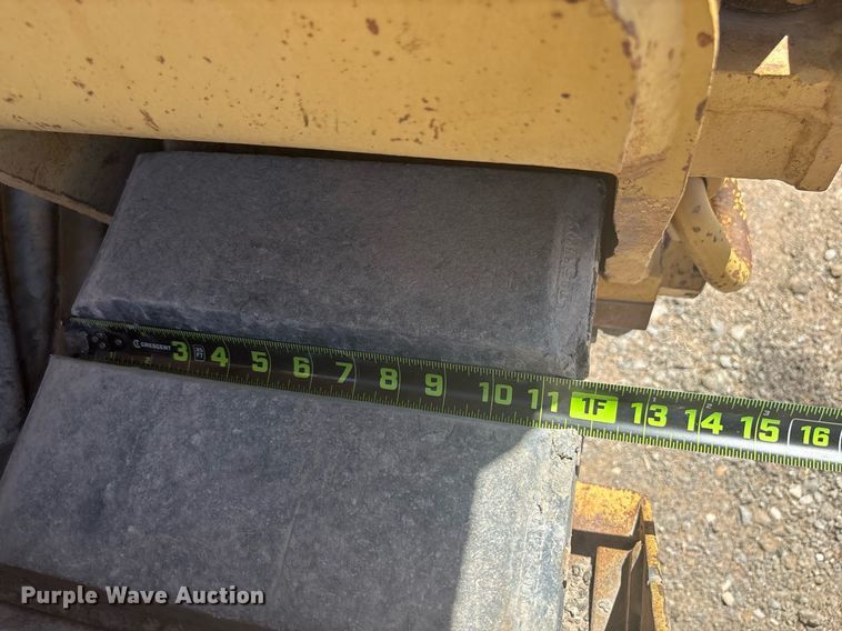 image for item EF3036 1986 Caterpillar PR450 milling machine