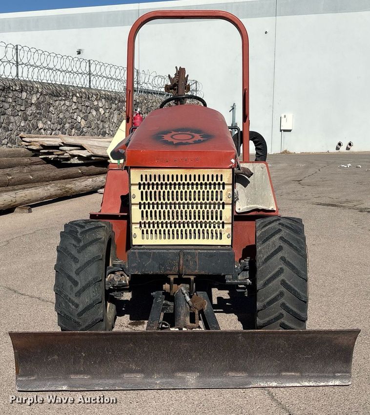 image for item EF3038 2005 Ditch Witch RT40 trencher
