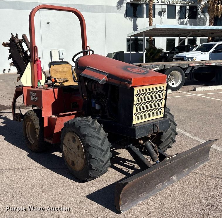 image for item EF3038 2005 Ditch Witch RT40 trencher