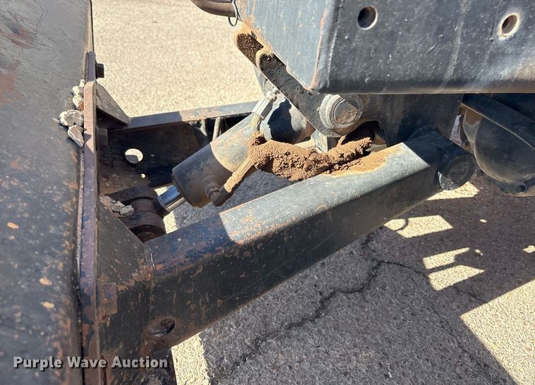 image for item EF3038 2005 Ditch Witch RT40 trencher