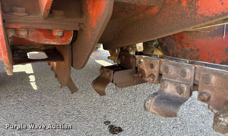 image for item EF3038 2005 Ditch Witch RT40 trencher