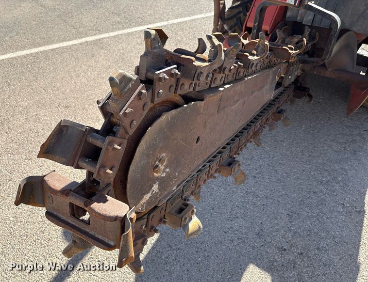 image for item EF3038 2005 Ditch Witch RT40 trencher