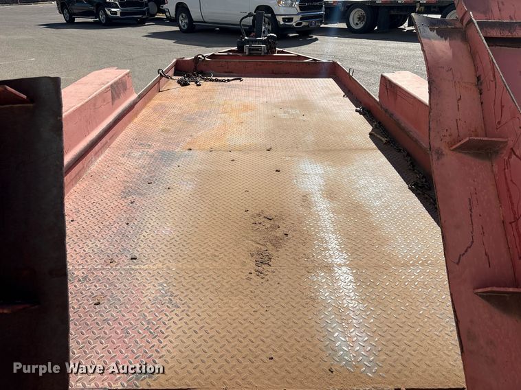 image for item EF3038 2005 Ditch Witch RT40 trencher