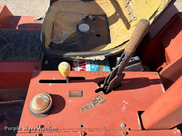 image for item EF3038 2005 Ditch Witch RT40 trencher