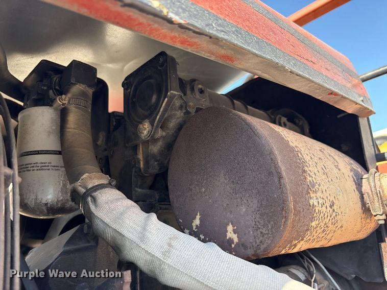 image for item EF3038 2005 Ditch Witch RT40 trencher