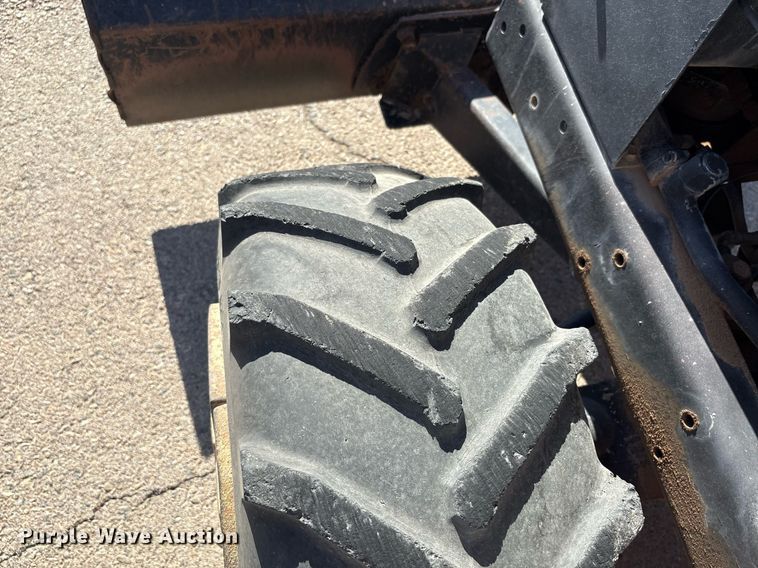 image for item EF3038 2005 Ditch Witch RT40 trencher