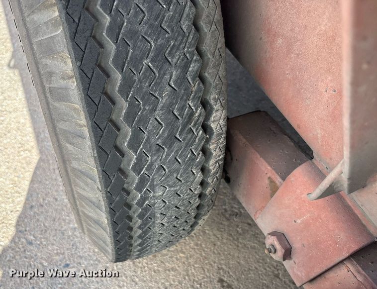 image for item EF3038 2005 Ditch Witch RT40 trencher