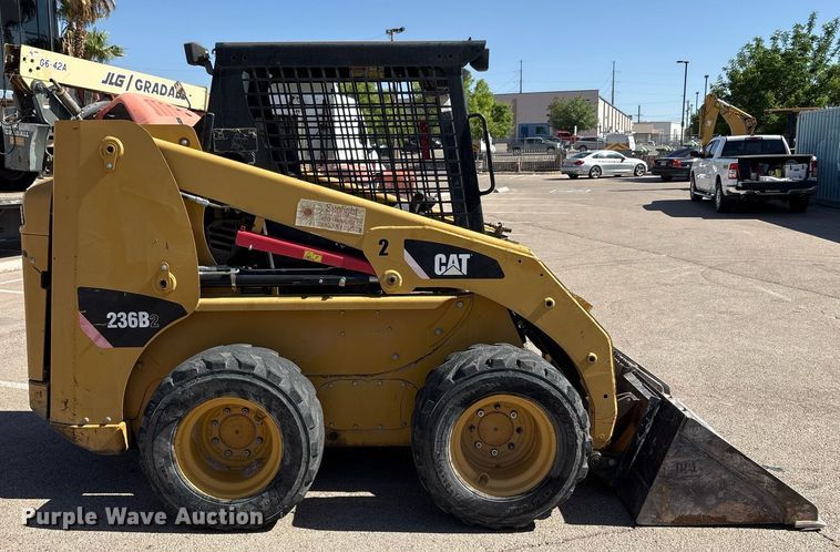 image for item EF3040 2008 Caterpillar 236B skid steer loader