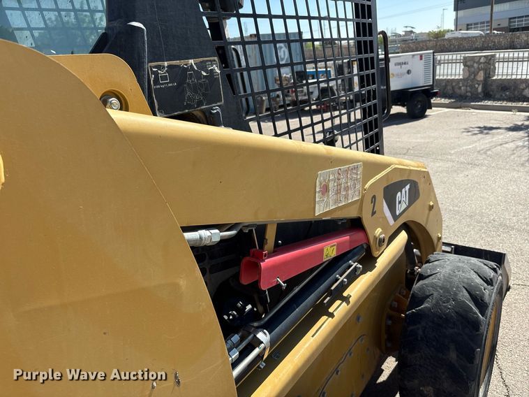 image for item EF3040 2008 Caterpillar 236B skid steer loader