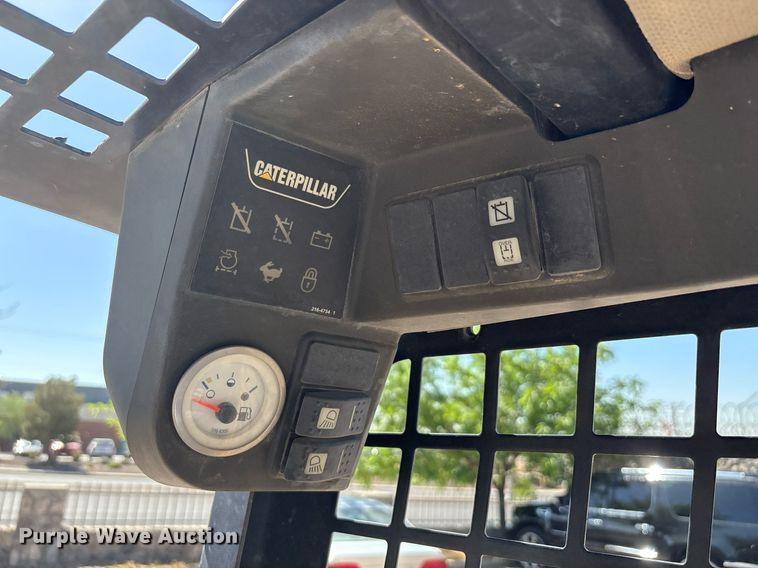 image for item EF3040 2008 Caterpillar 236B skid steer loader