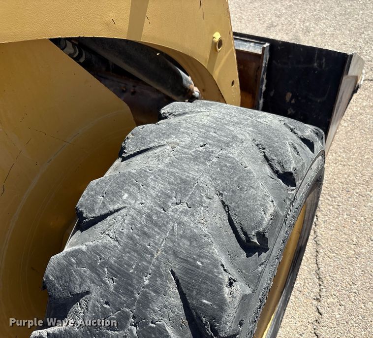 image for item EF3040 2008 Caterpillar 236B skid steer loader