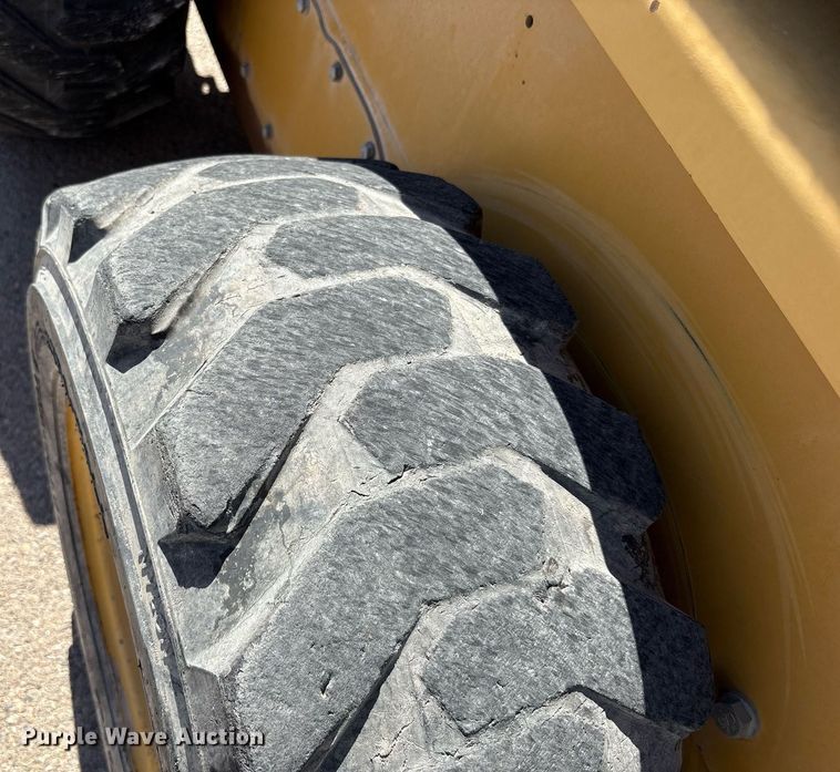 image for item EF3040 2008 Caterpillar 236B skid steer loader