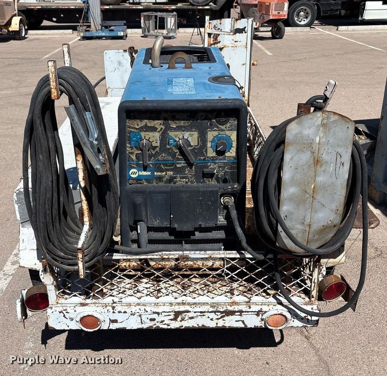 image for item EF3042 Miller Bobcat 225 welder/generator