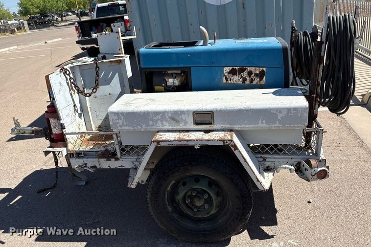 image for item EF3042 Miller Bobcat 225 welder/generator