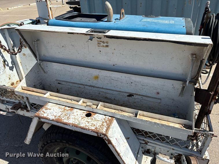 image for item EF3042 Miller Bobcat 225 welder/generator