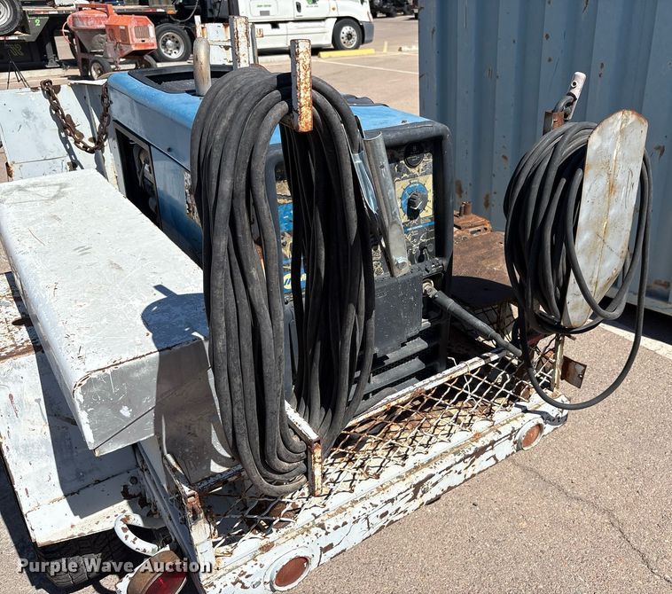 image for item EF3042 Miller Bobcat 225 welder/generator