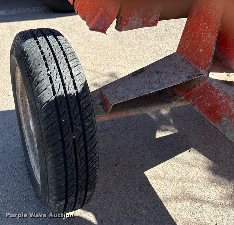 image for item EF3043 Crown Construction Equipment concrete mixer