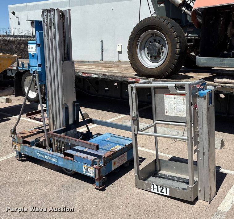 image for item EF3045 2001 Genie IWP 20S DC vertical lift